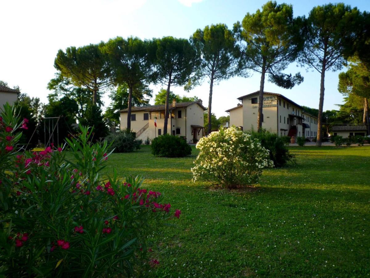 Hotel La Torretta Assisi Exterior foto